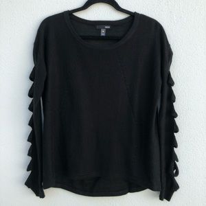 AQUA cold shoulder sleeve sweater w/ rounded neck